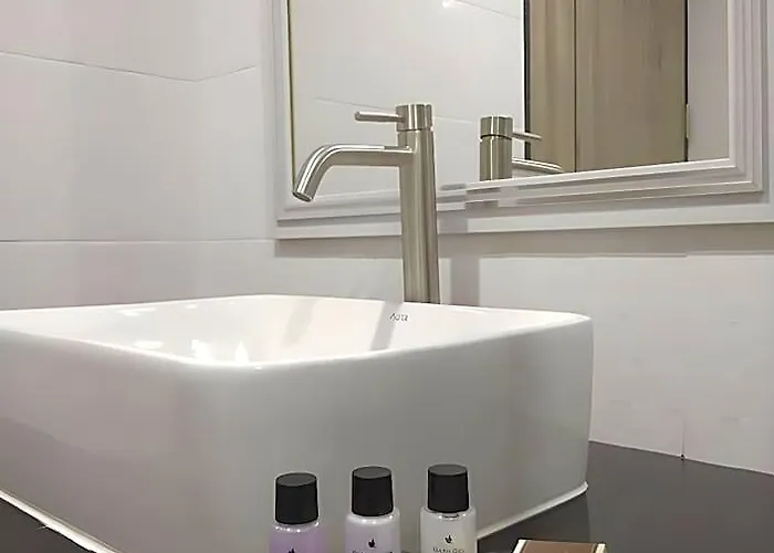 Hotell Toptel Thapra 3*